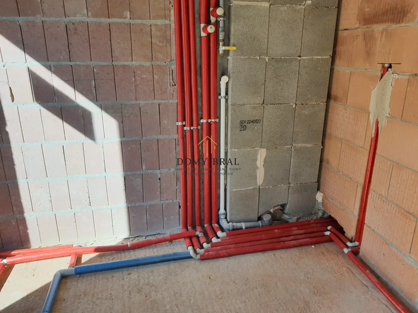 Zdjęcie z budowy: Montaż instalacji ogrzewania i CWU