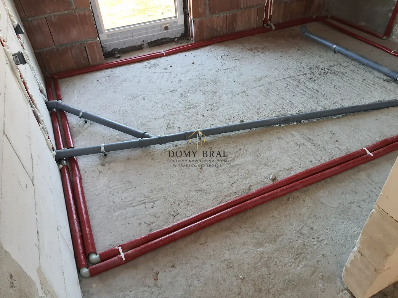 Zdjęcie z budowy: Rozprowadzanie instalacji wodno-kanalizacyjnej