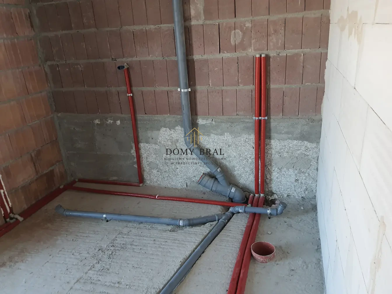 Zdjęcie z budowy: Rury instalacji wodno-kanalizacyjnej