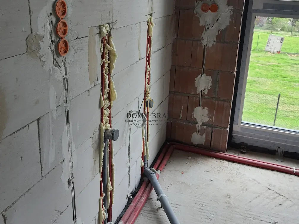 Zdjęcie z budowy: Rozprowadzanie instalacji elektrycznej w łazience oraz wod-kan